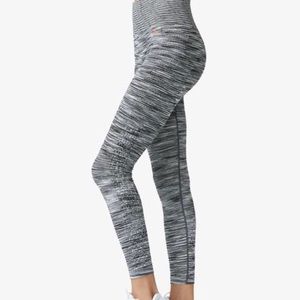 Vimmia Vinyasa HW Legging in Black/White
